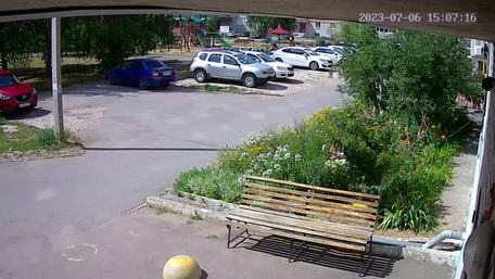 г. Можга, Вешняковский микрорайон, камера во дворе дома